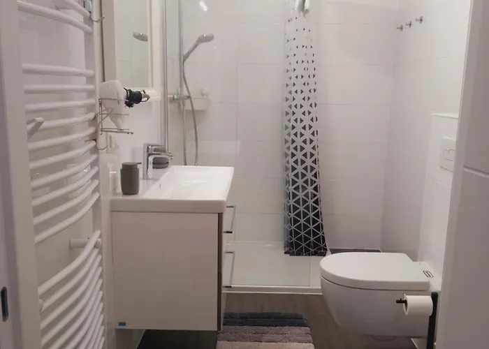 Lauro Apartment